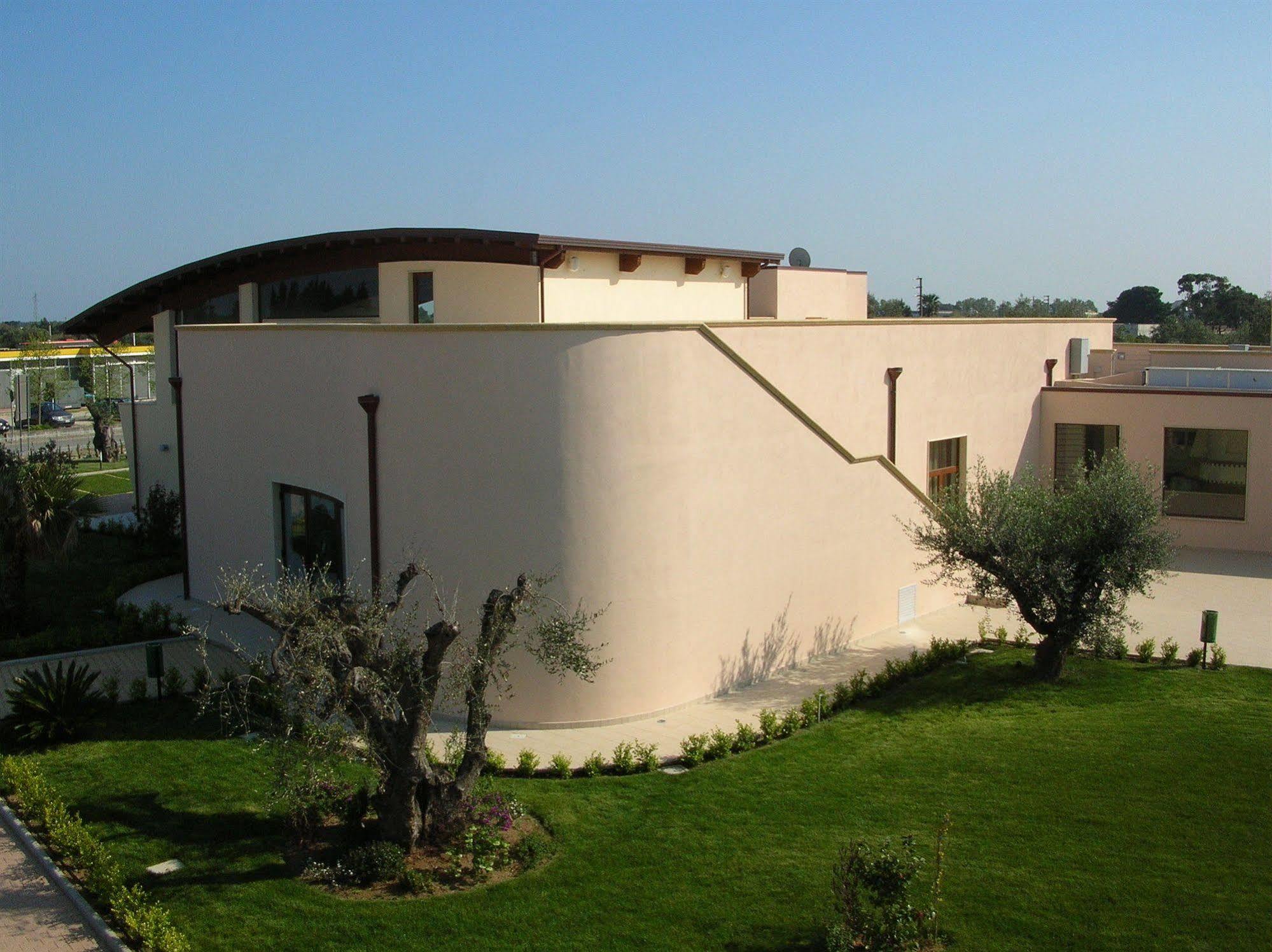 Hermes Hotel Policoro Exterior photo